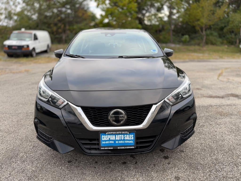 Nissan Versa  2021