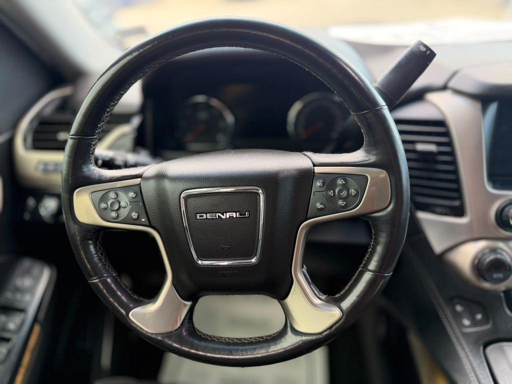 GMC Yukon  2017