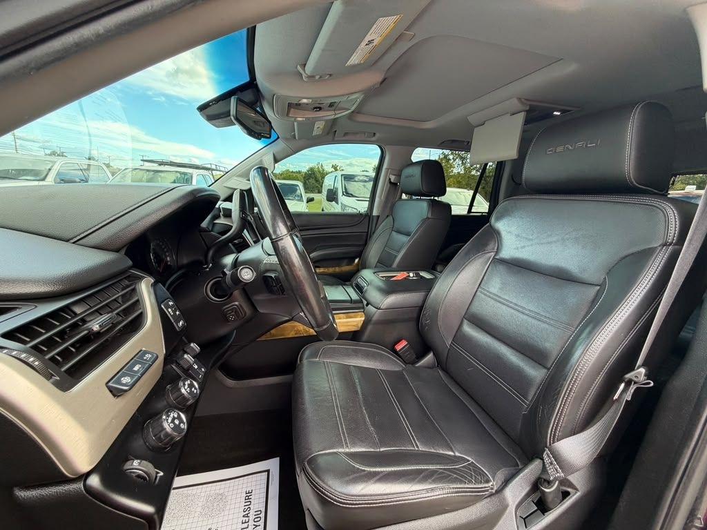 GMC Yukon  2017