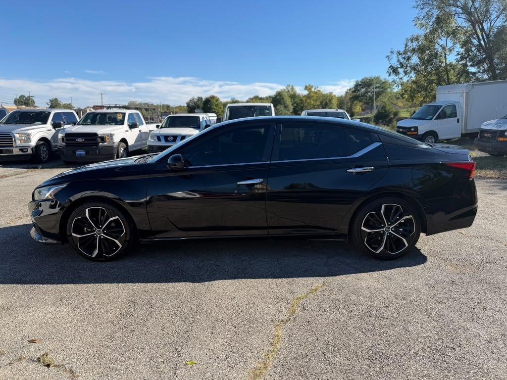 Nissan Altima  2020