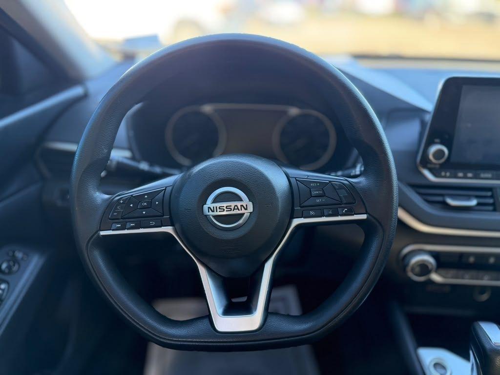 Nissan Altima  2020