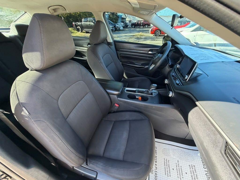 Nissan Altima  2020