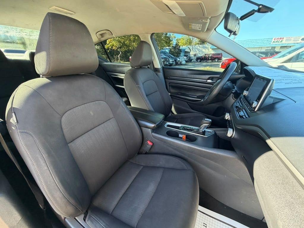 Nissan Altima  2020