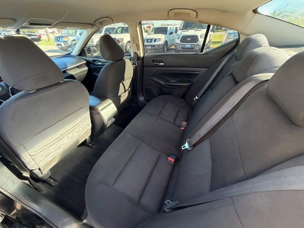 Nissan Altima  2020
