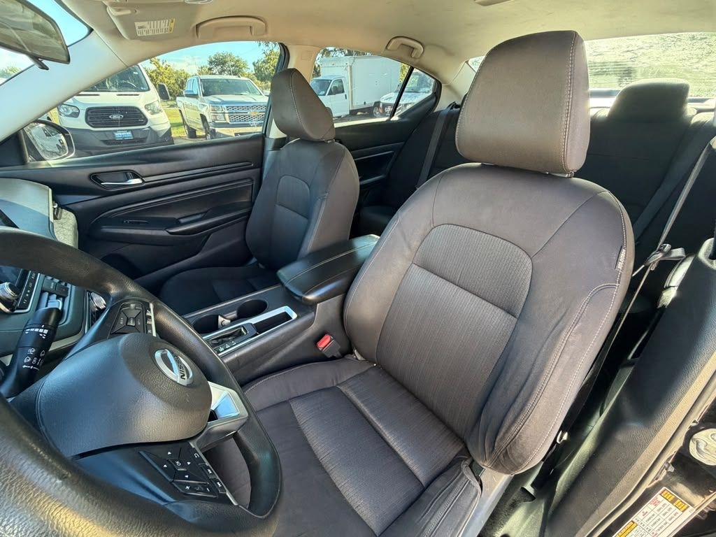 Nissan Altima  2020