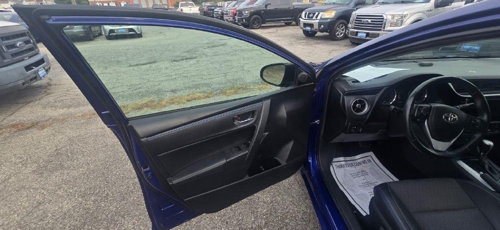 Toyota Corolla  2018
