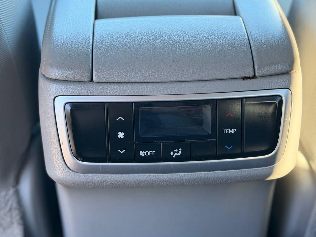 Toyota Highlander  2014