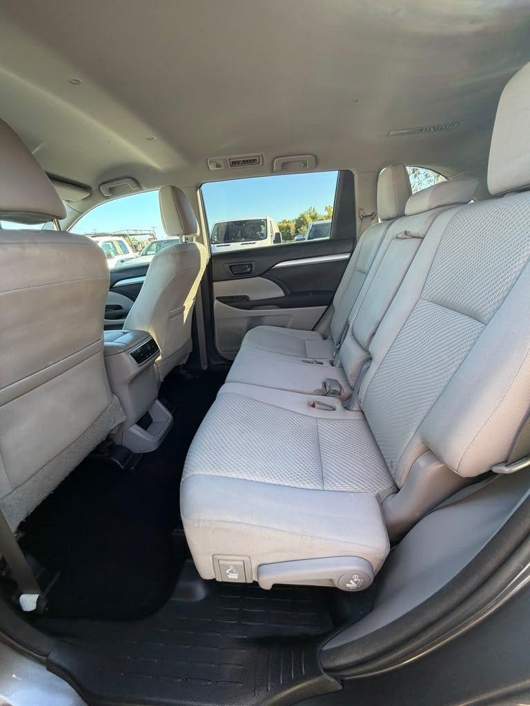 Toyota Highlander  2014