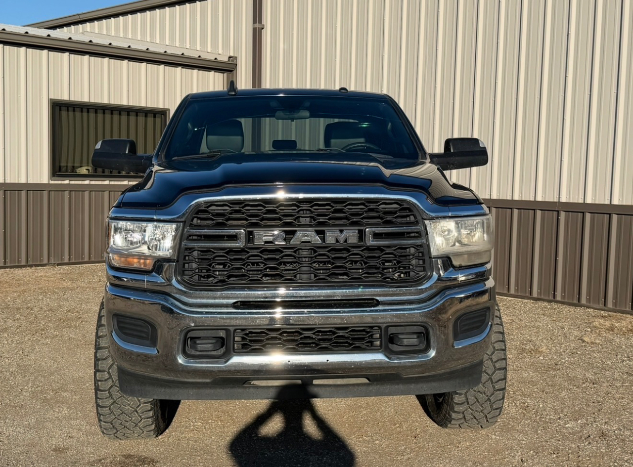 RAM 3500 Tradesman Crew Cab 4WD 2022
