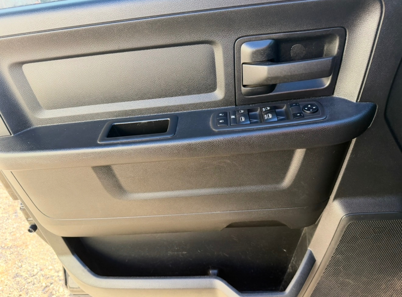 RAM 3500 Tradesman Crew Cab 4WD 2022