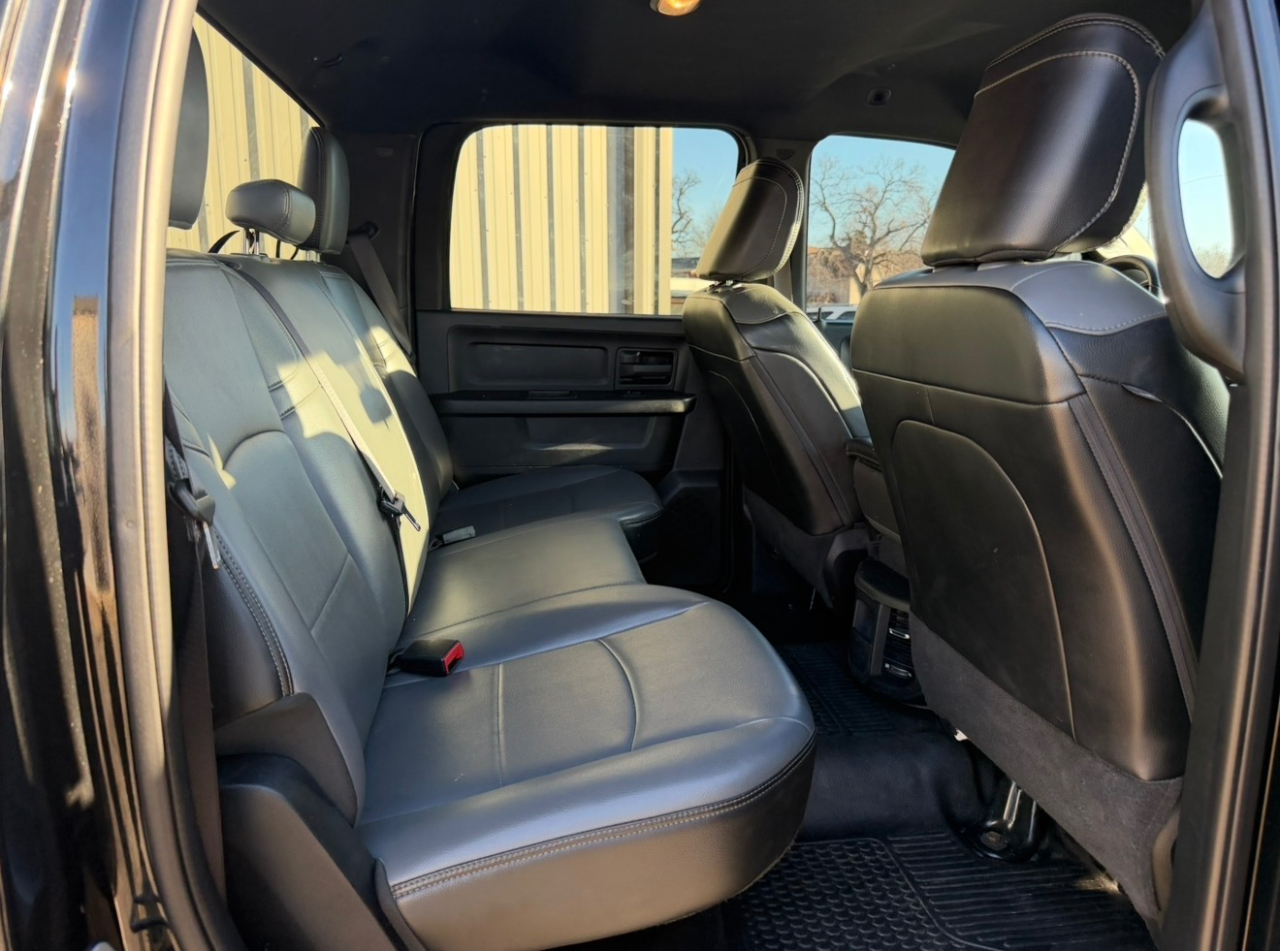 RAM 3500 Tradesman Crew Cab 4WD 2022