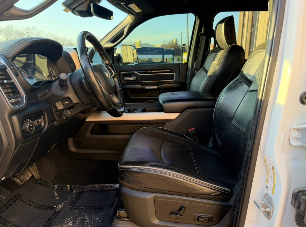 RAM 2500 Laramie Crew Cab SWB 4WD 2019