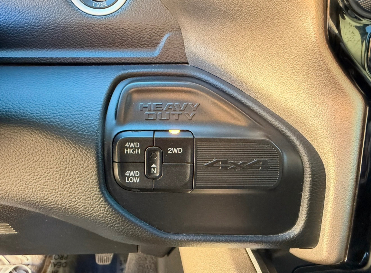 RAM 2500 Laramie Crew Cab SWB 4WD 2019