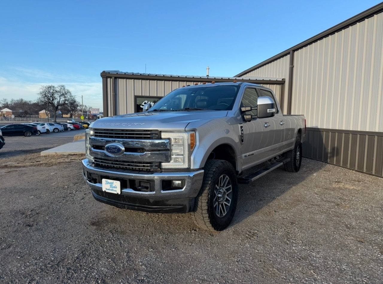 Ford F-350 SD Lariat Crew Cab 4WD 2017