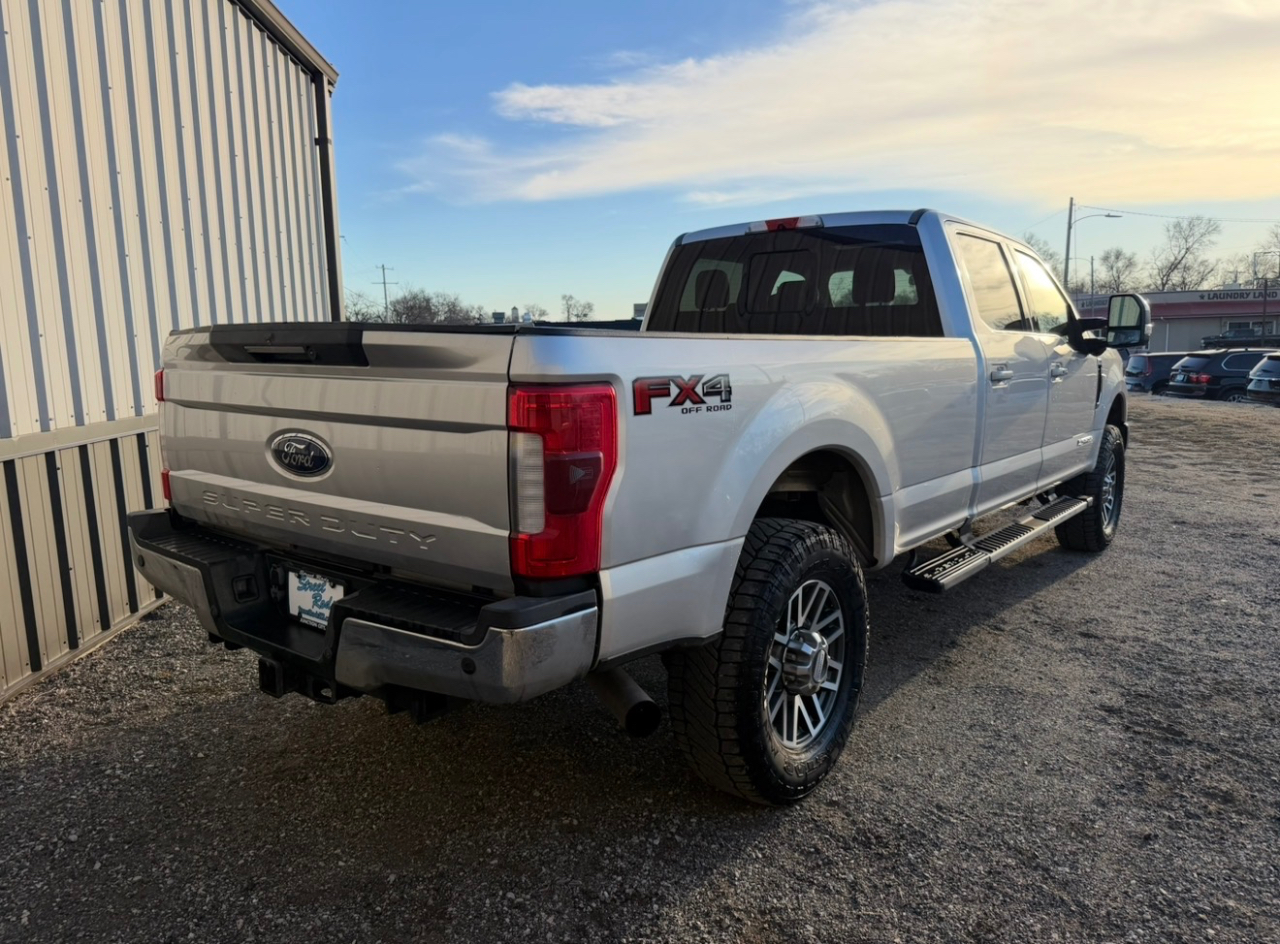 Ford F-350 SD Lariat Crew Cab 4WD 2017