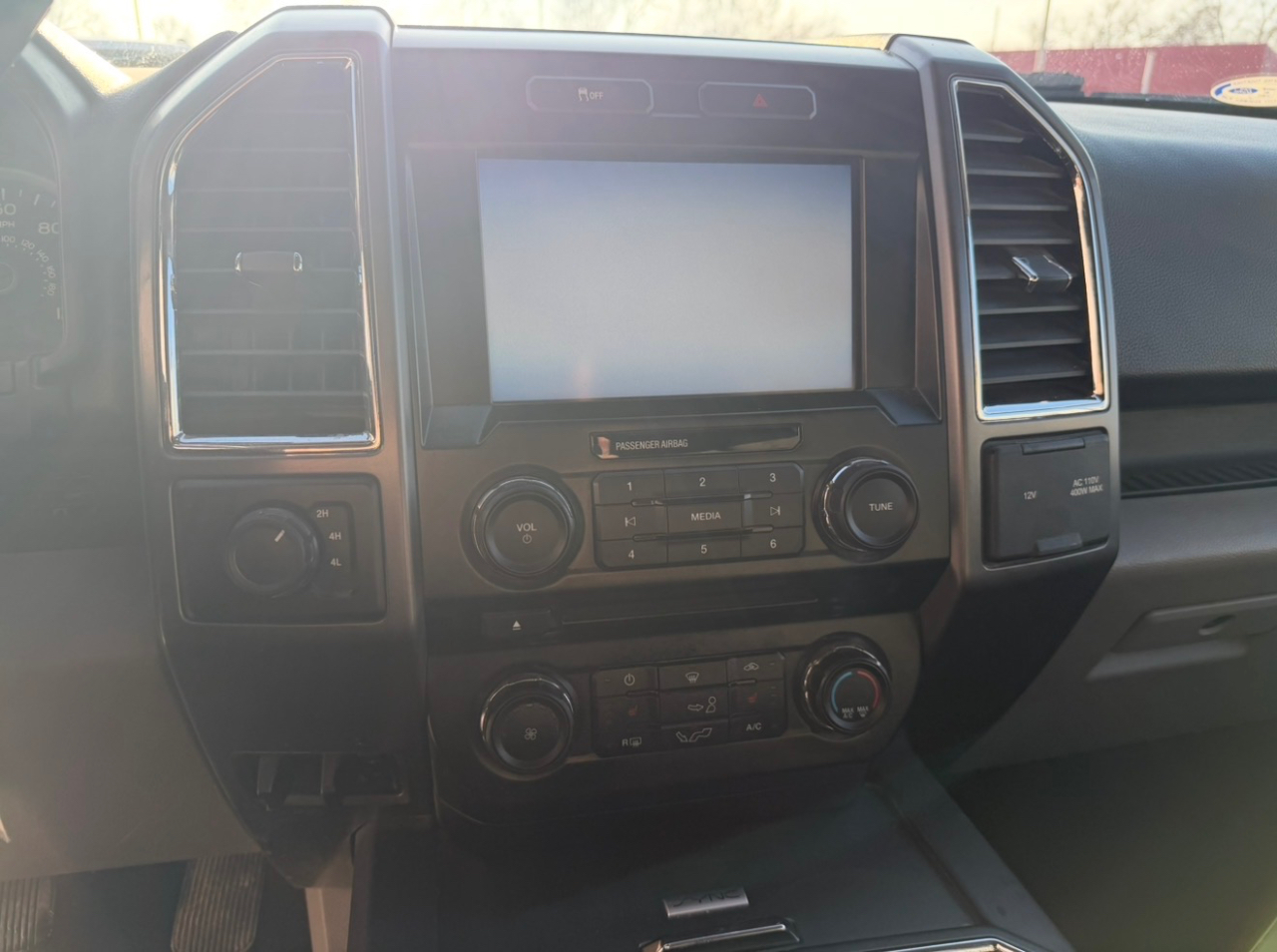 Ford F-150 XLT SuperCrew 5.5-ft. Bed 4WD 2015