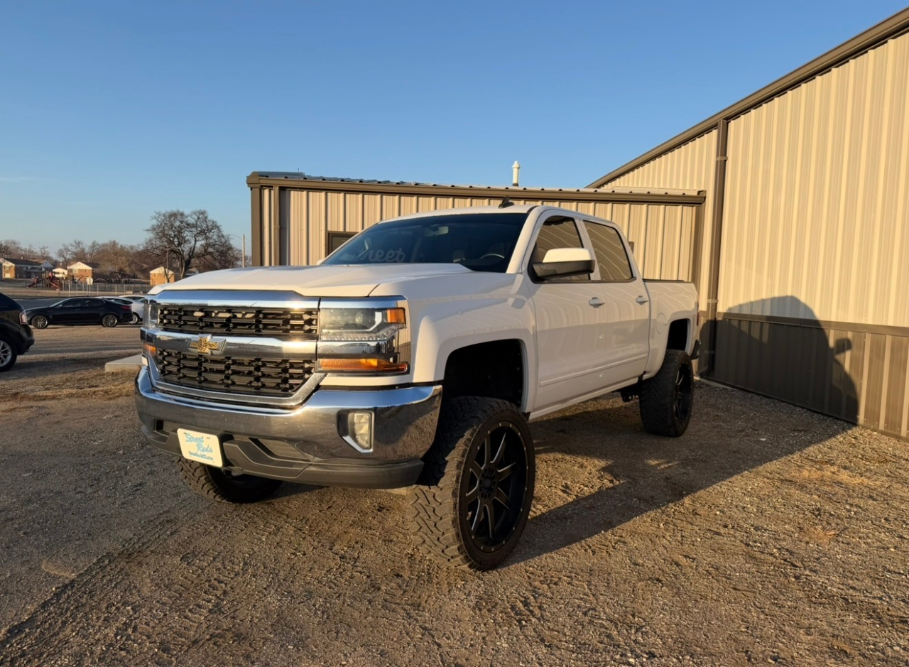 Chevrolet Silverado 1500 LT Crew Cab 2WD 2017