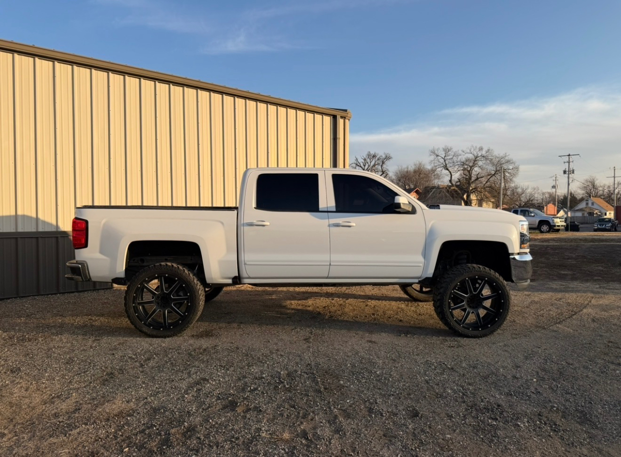 Chevrolet Silverado 1500 LT Crew Cab 2WD 2017