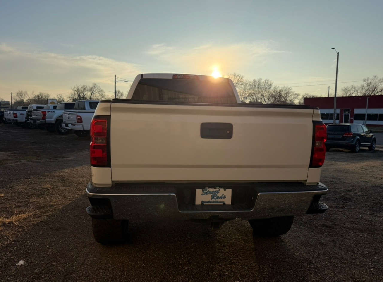 Chevrolet Silverado 1500 LT Crew Cab 2WD 2017