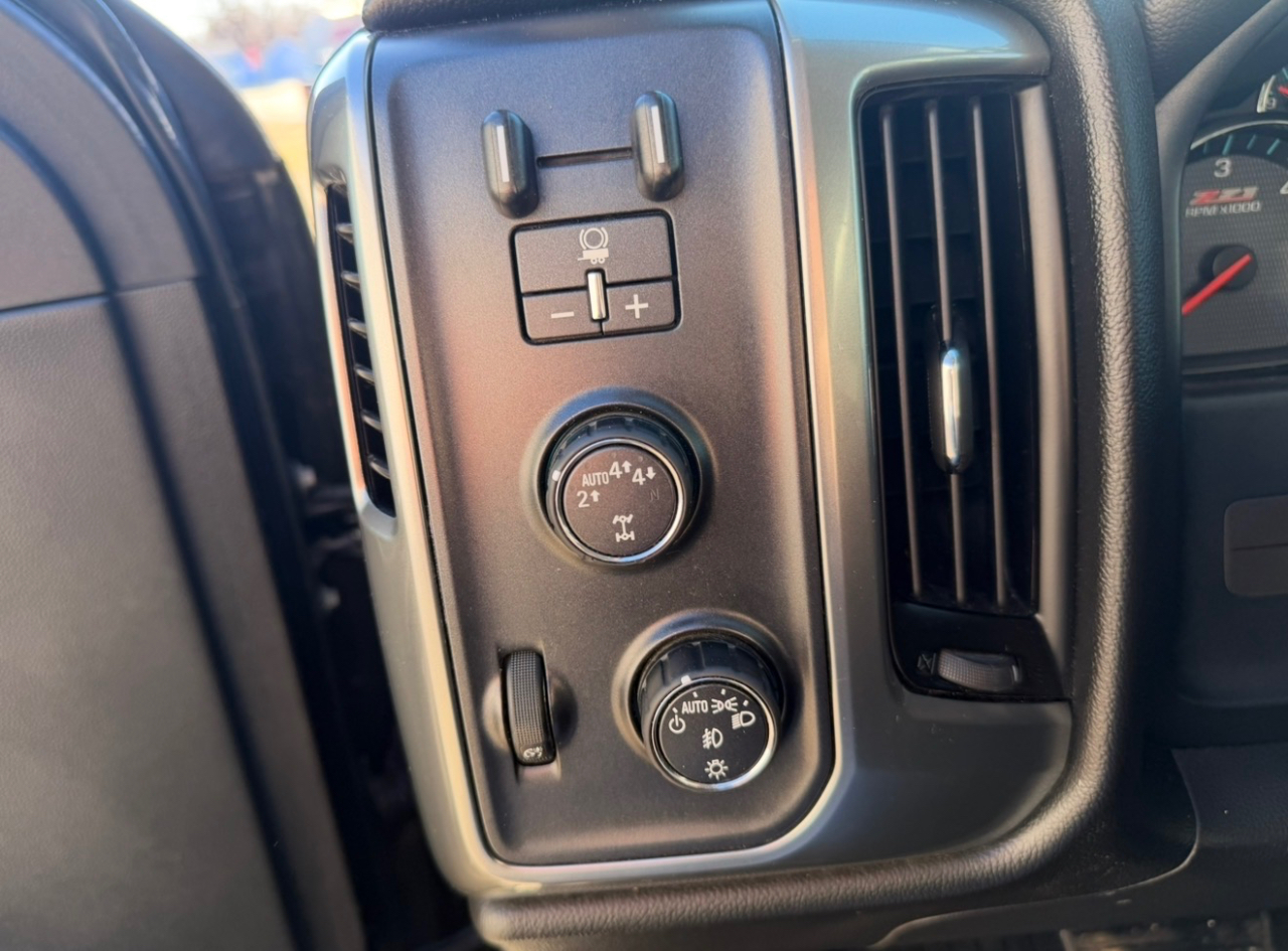 Chevrolet Silverado 1500 LT Double Cab 4WD 2017