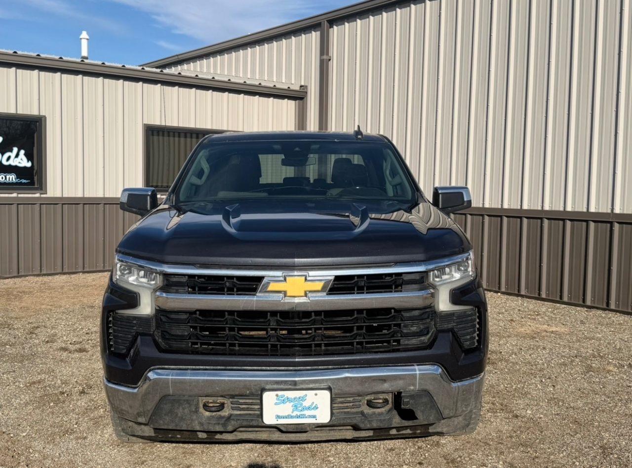 Chevrolet Silverado 1500 LT Crew Cab 4WD 2022