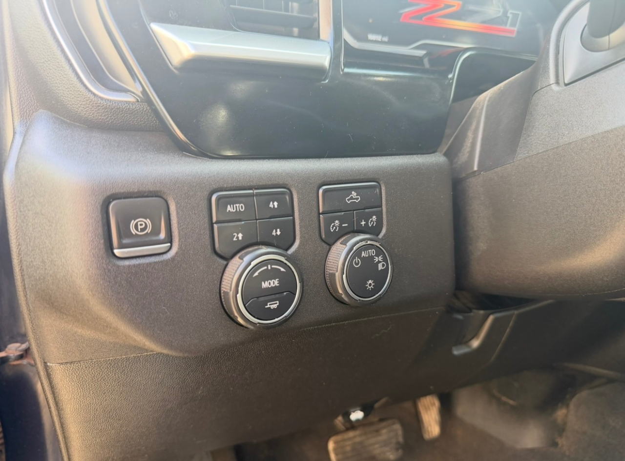 Chevrolet Silverado 1500 LT Crew Cab 4WD 2022