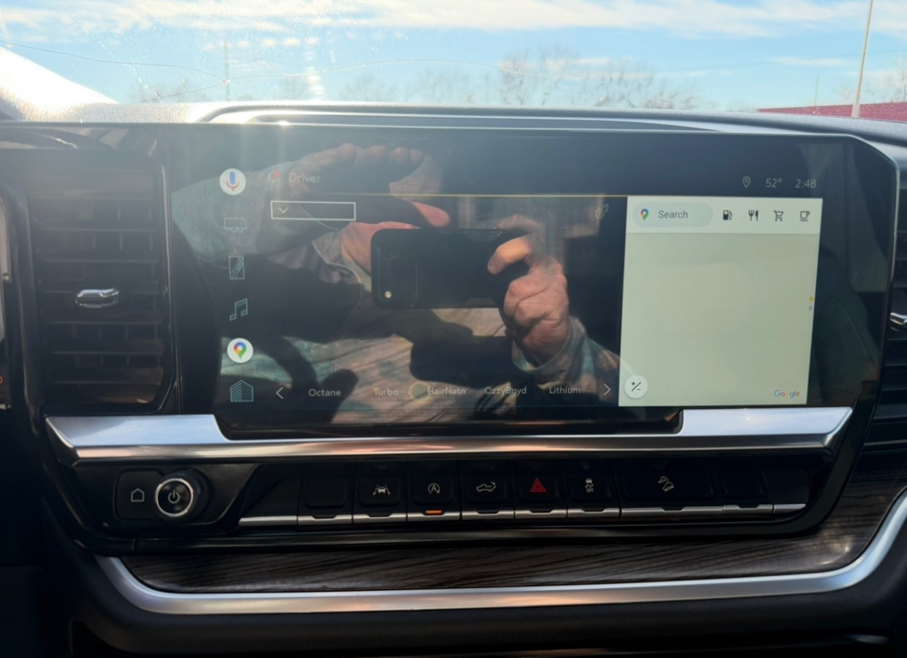 Chevrolet Silverado 1500 LT Crew Cab 4WD 2022