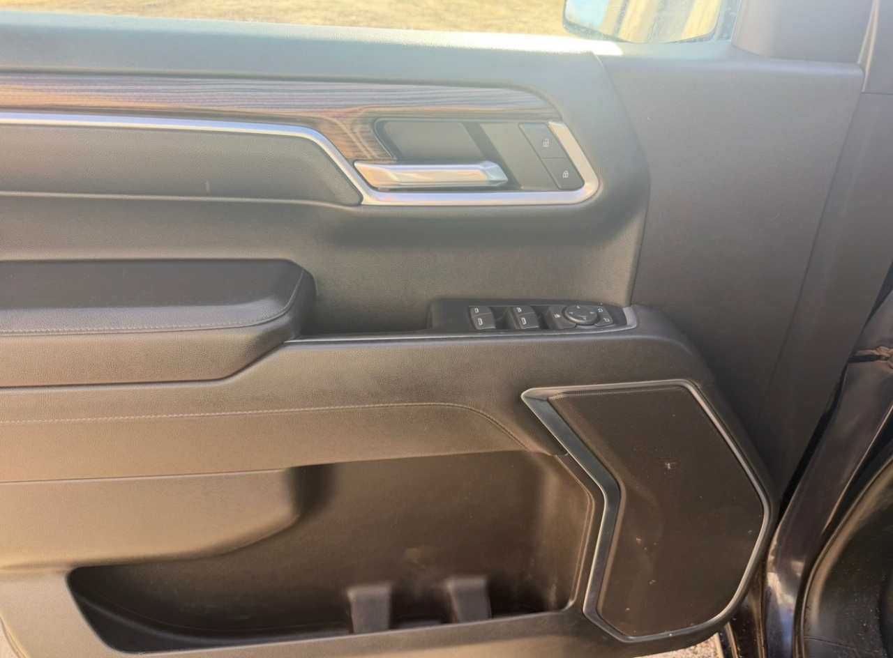 Chevrolet Silverado 1500 LT Crew Cab 4WD 2022