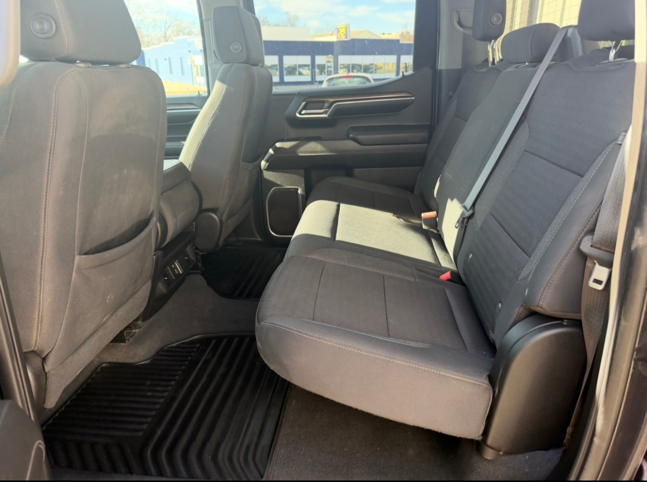 Chevrolet Silverado 1500 LT Crew Cab 4WD 2022