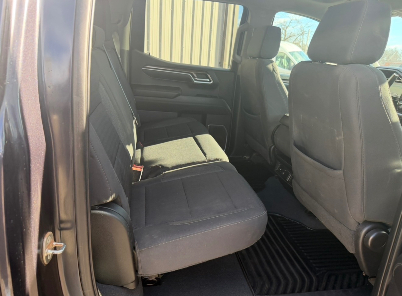 Chevrolet Silverado 1500 LT Crew Cab 4WD 2022