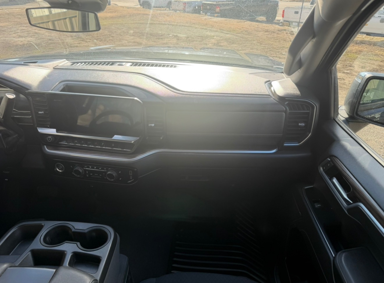 Chevrolet Silverado 1500 LT Crew Cab 4WD 2022