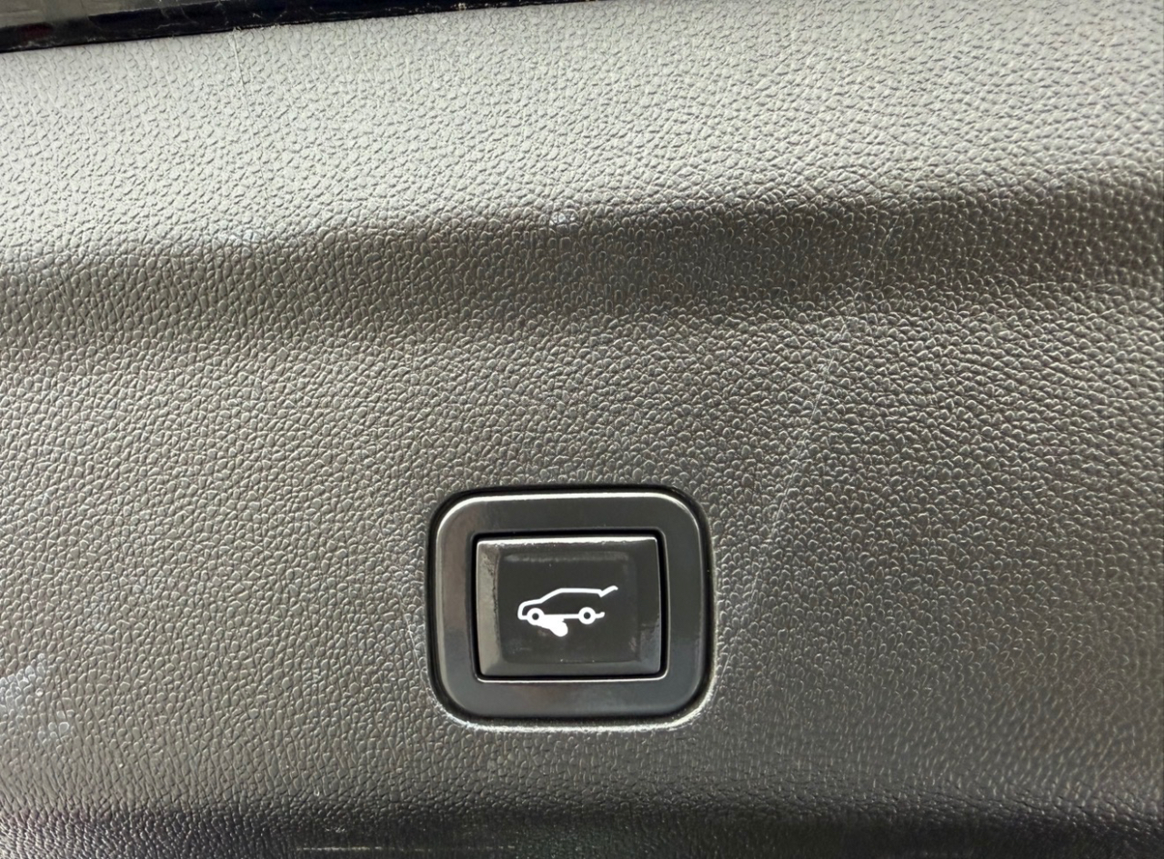 GMC Yukon XL SLT 4WD 2022