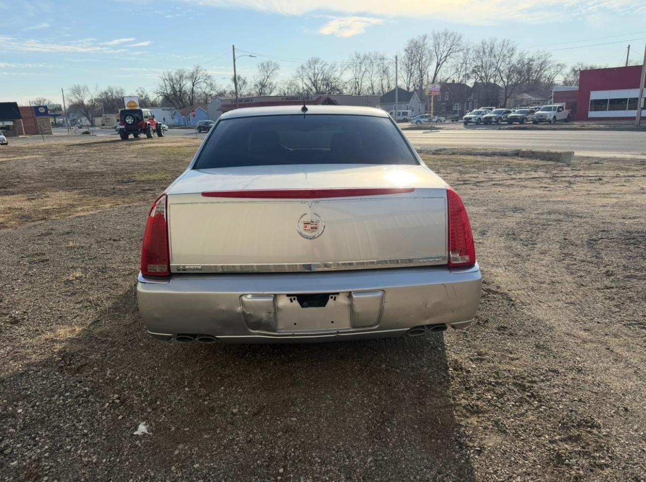 Cadillac DTS Sedan 2007