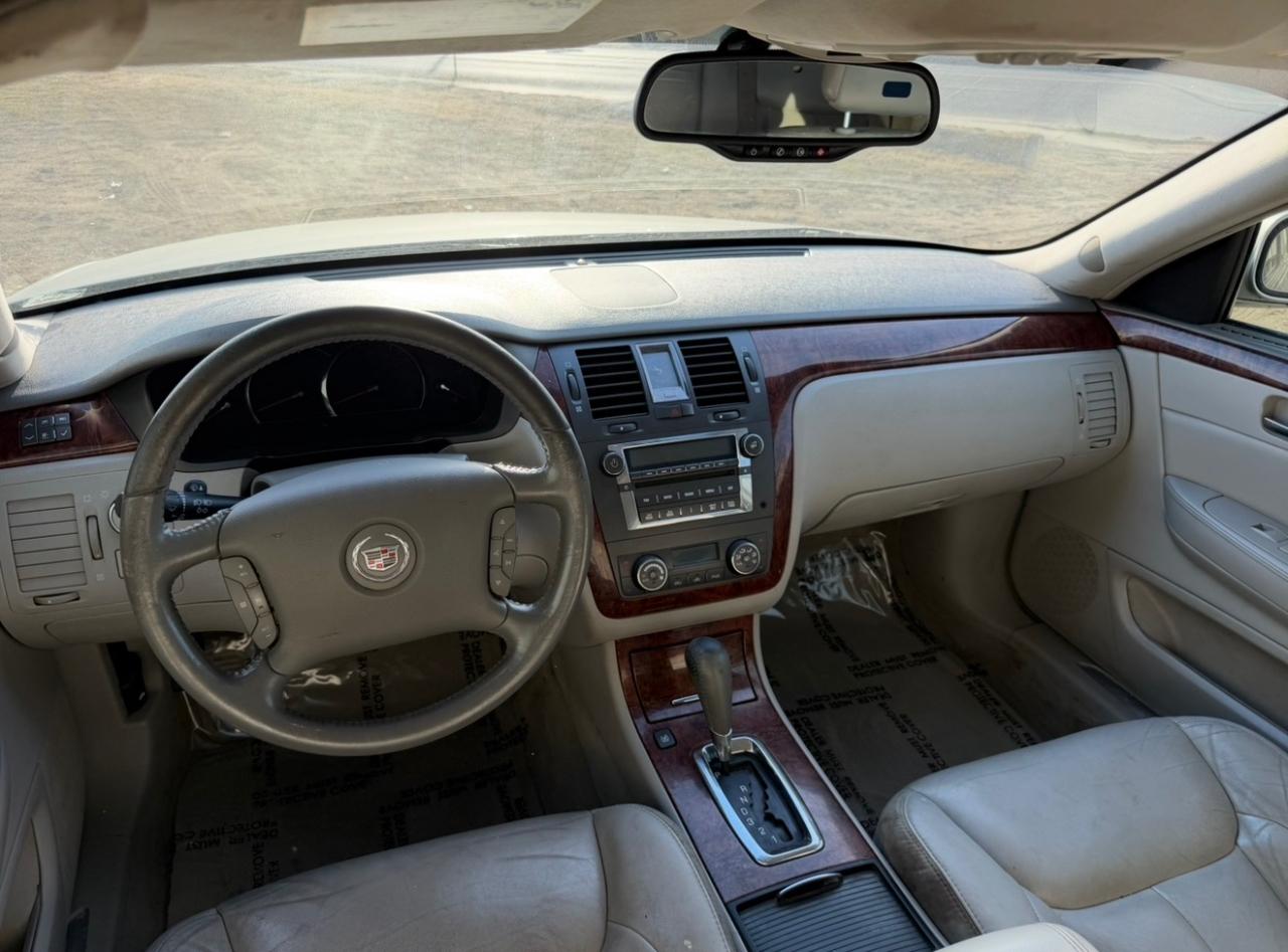 Cadillac DTS Sedan 2007