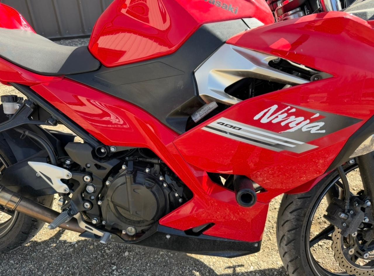 Kawasaki Ninja 400  2021