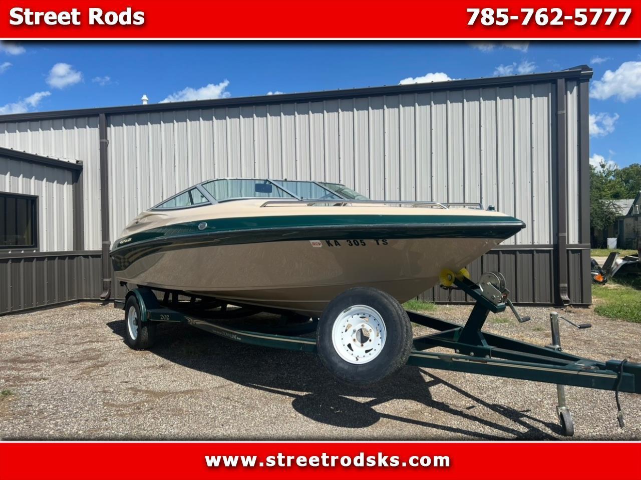 2000 Crownline Bowrider 202 br