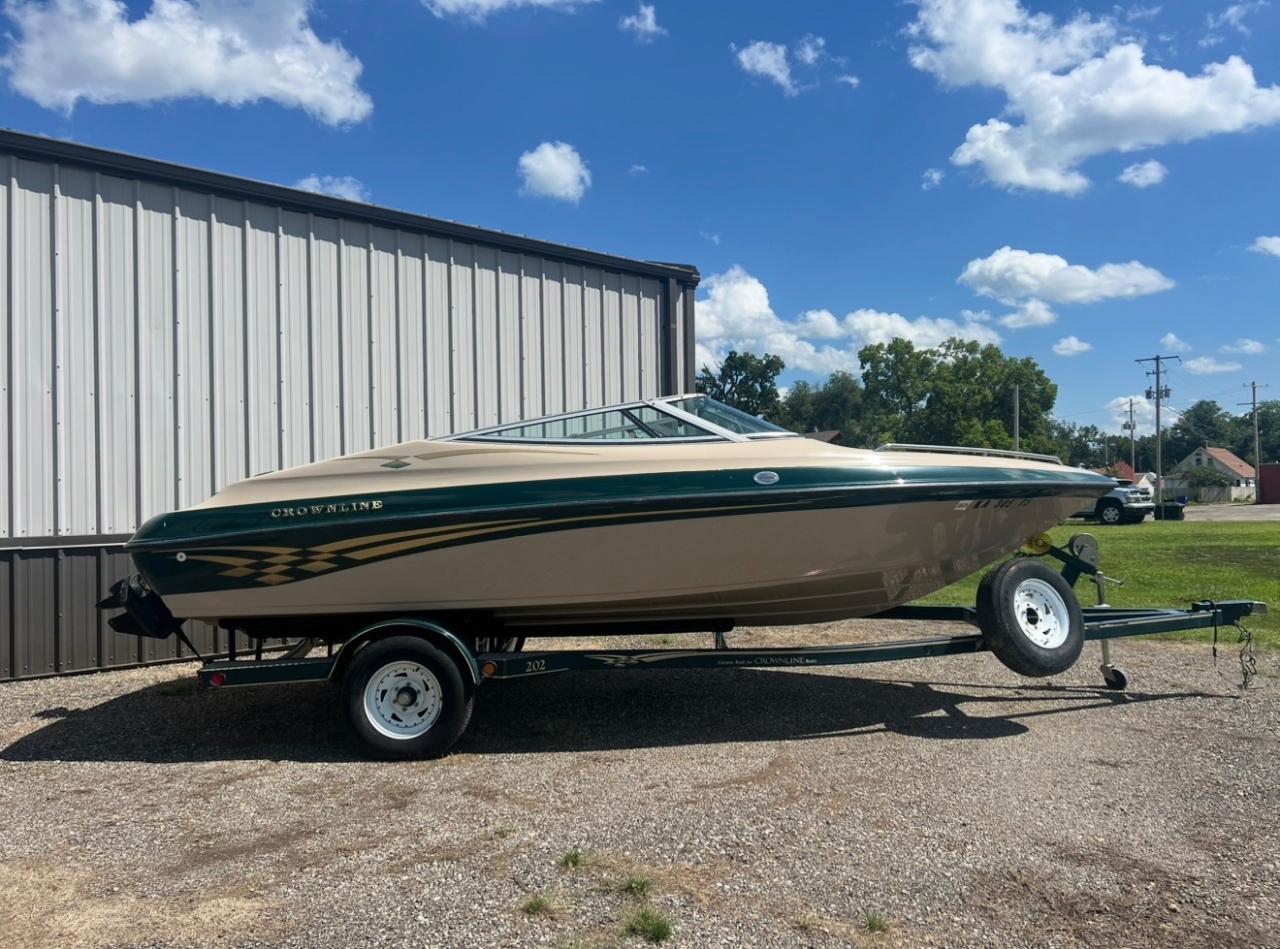 Crownline Bowrider  2000