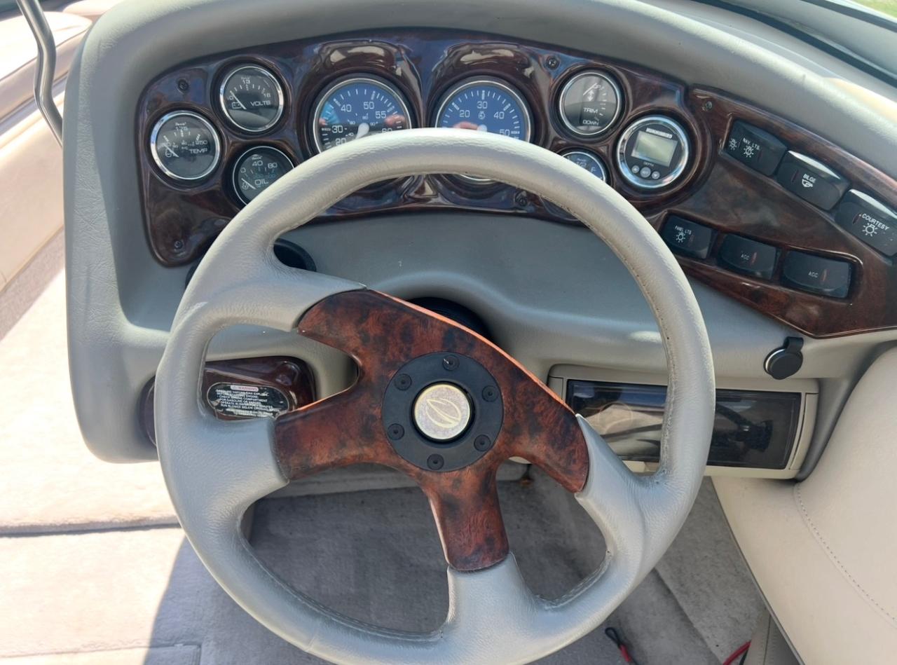 Crownline Bowrider  2000