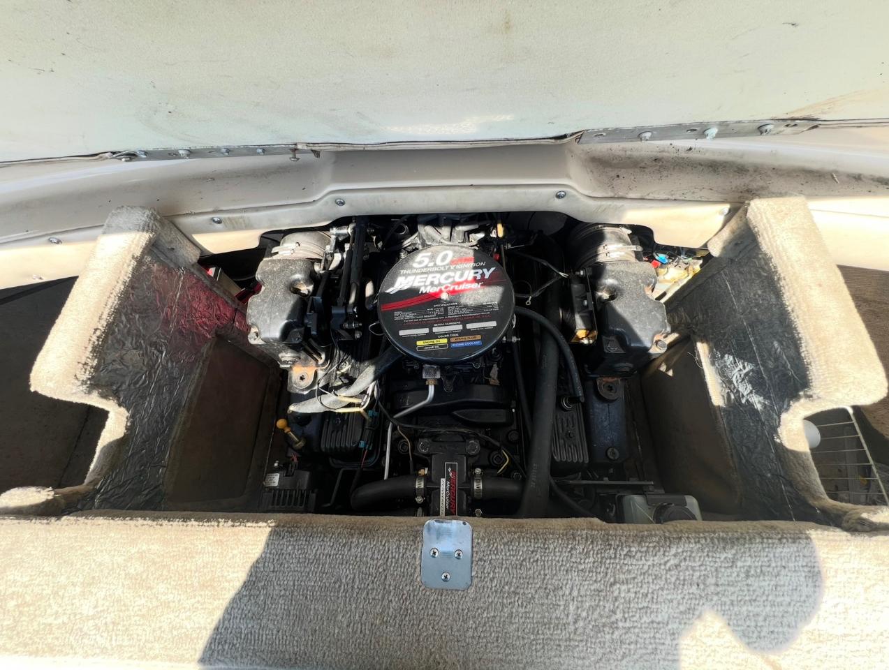 Crownline Bowrider  2000