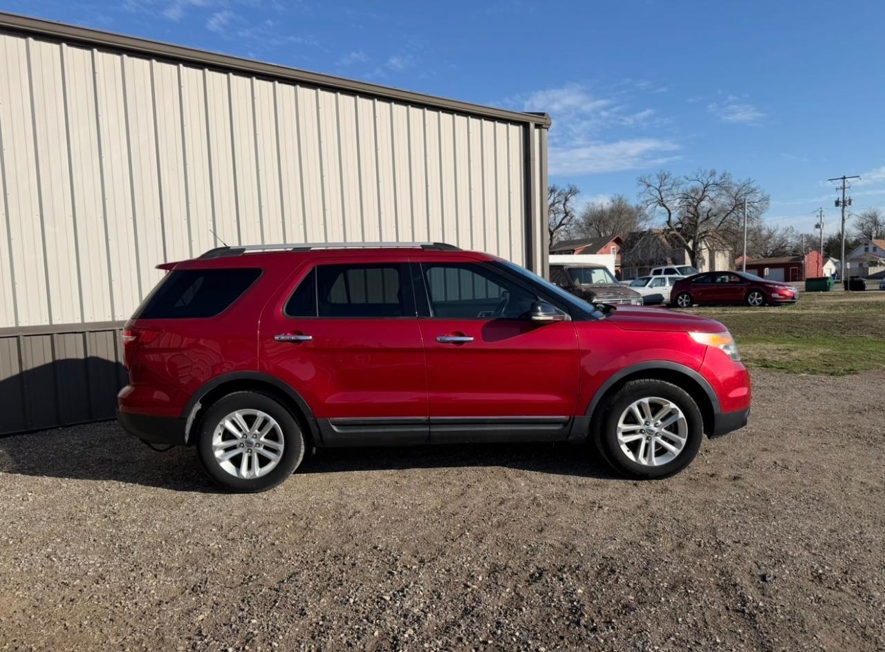 Ford Explorer XLT 4WD 2011