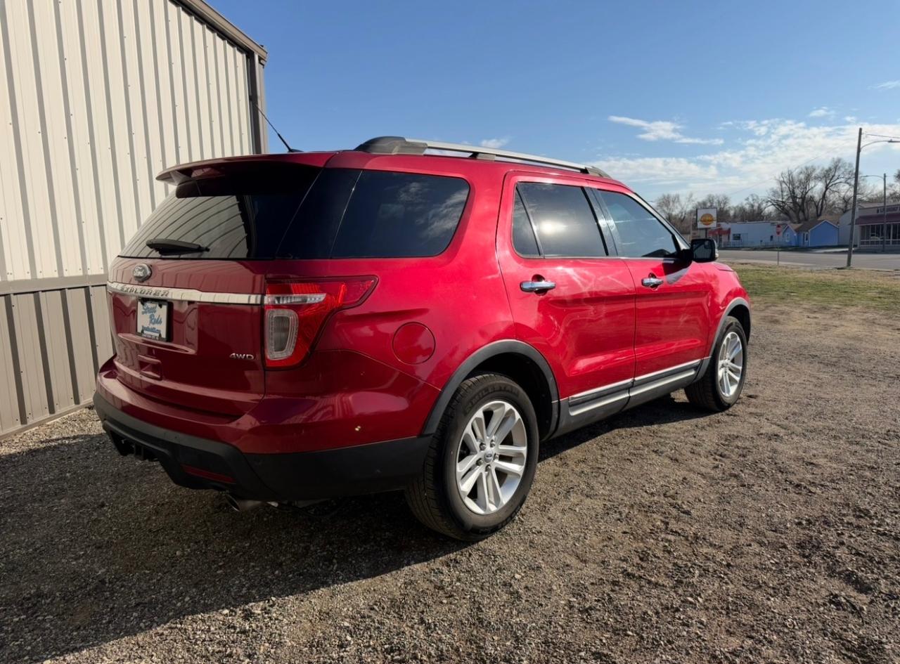 Ford Explorer XLT 4WD 2011