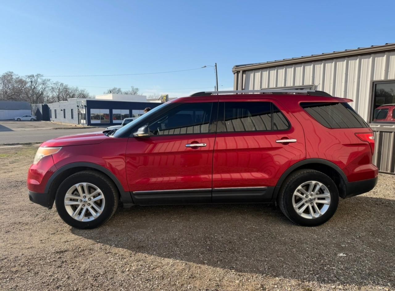Ford Explorer XLT 4WD 2011
