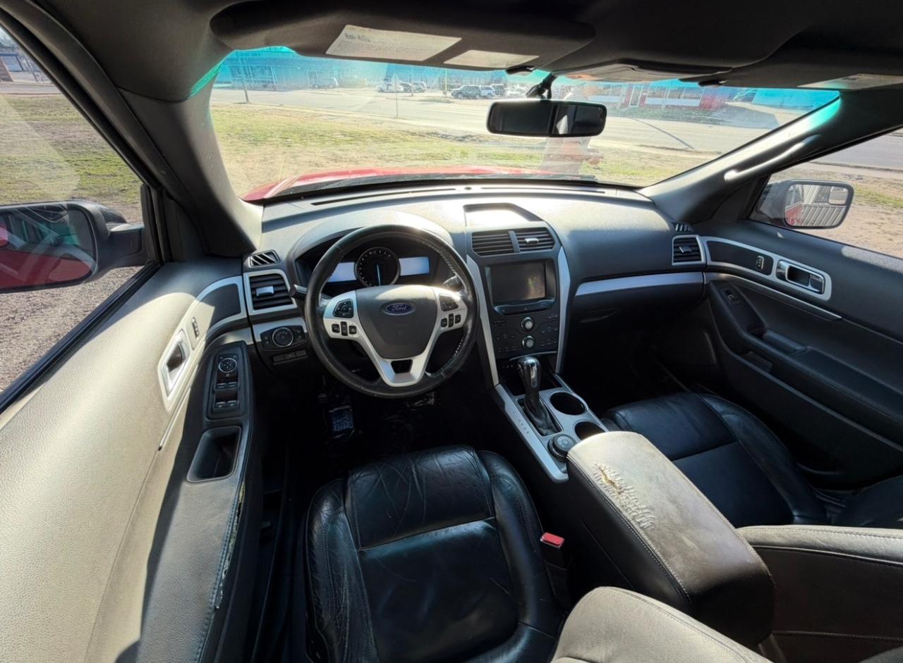 Ford Explorer XLT 4WD 2011