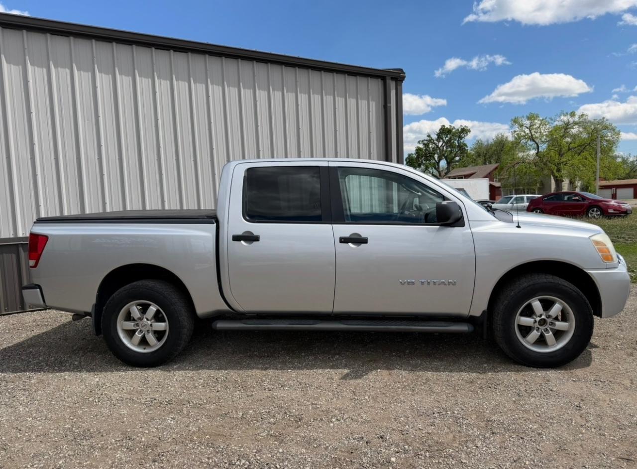 Nissan Titan LE Crew Cab 4WD 2006