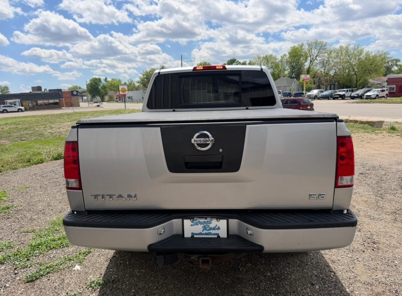Nissan Titan LE Crew Cab 4WD 2006