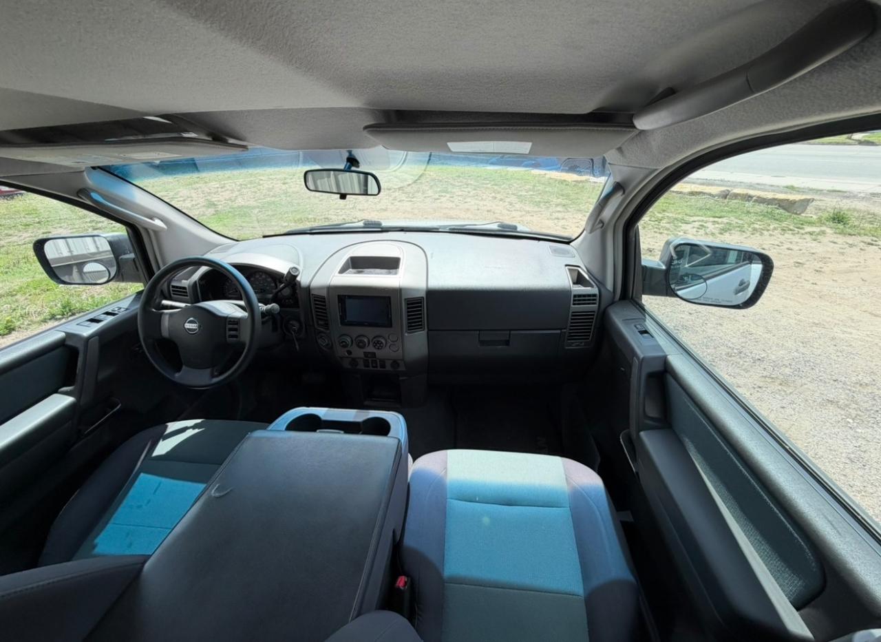 Nissan Titan LE Crew Cab 4WD 2006