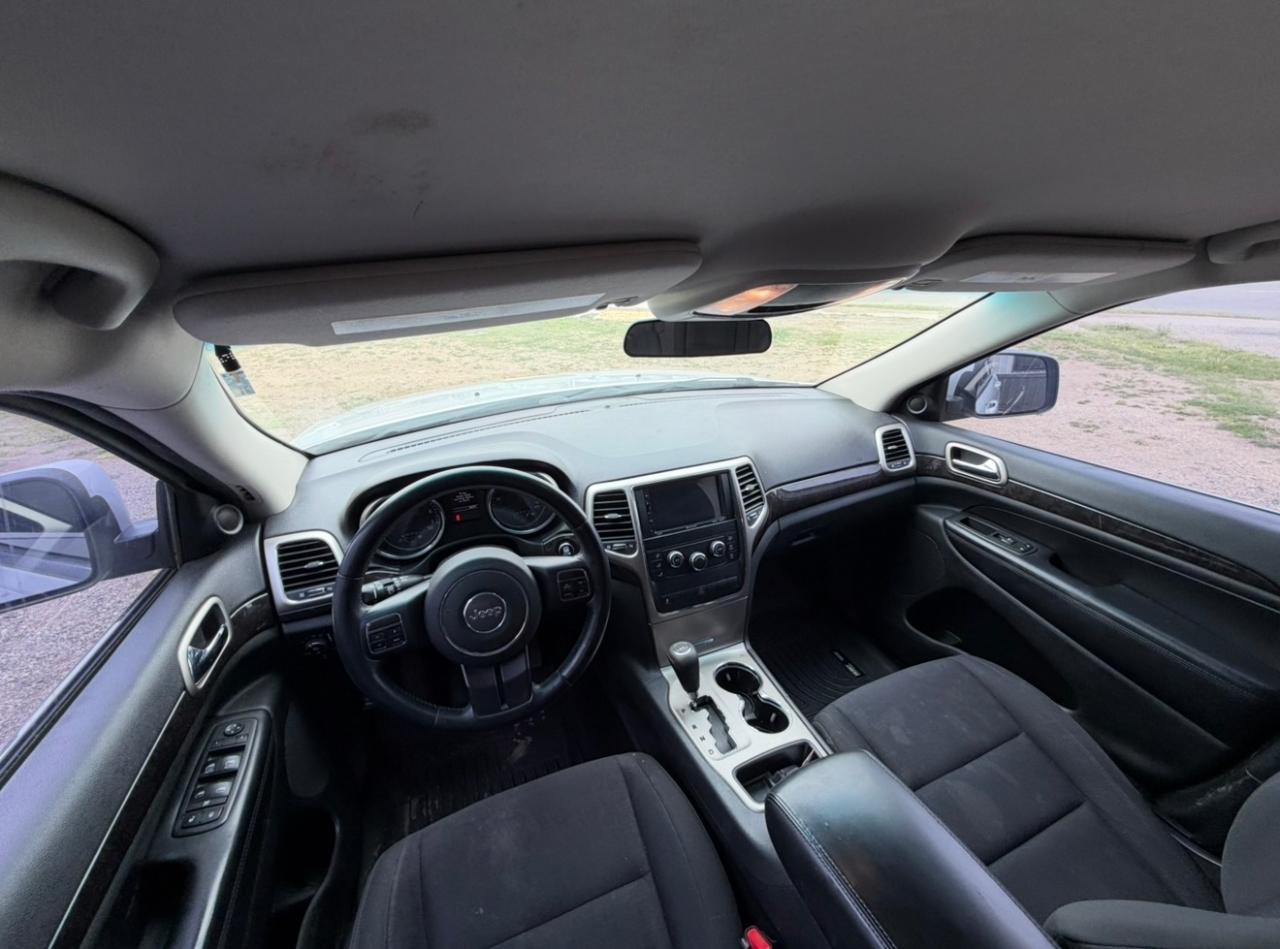 Jeep Grand Cherokee Laredo 4WD 2012