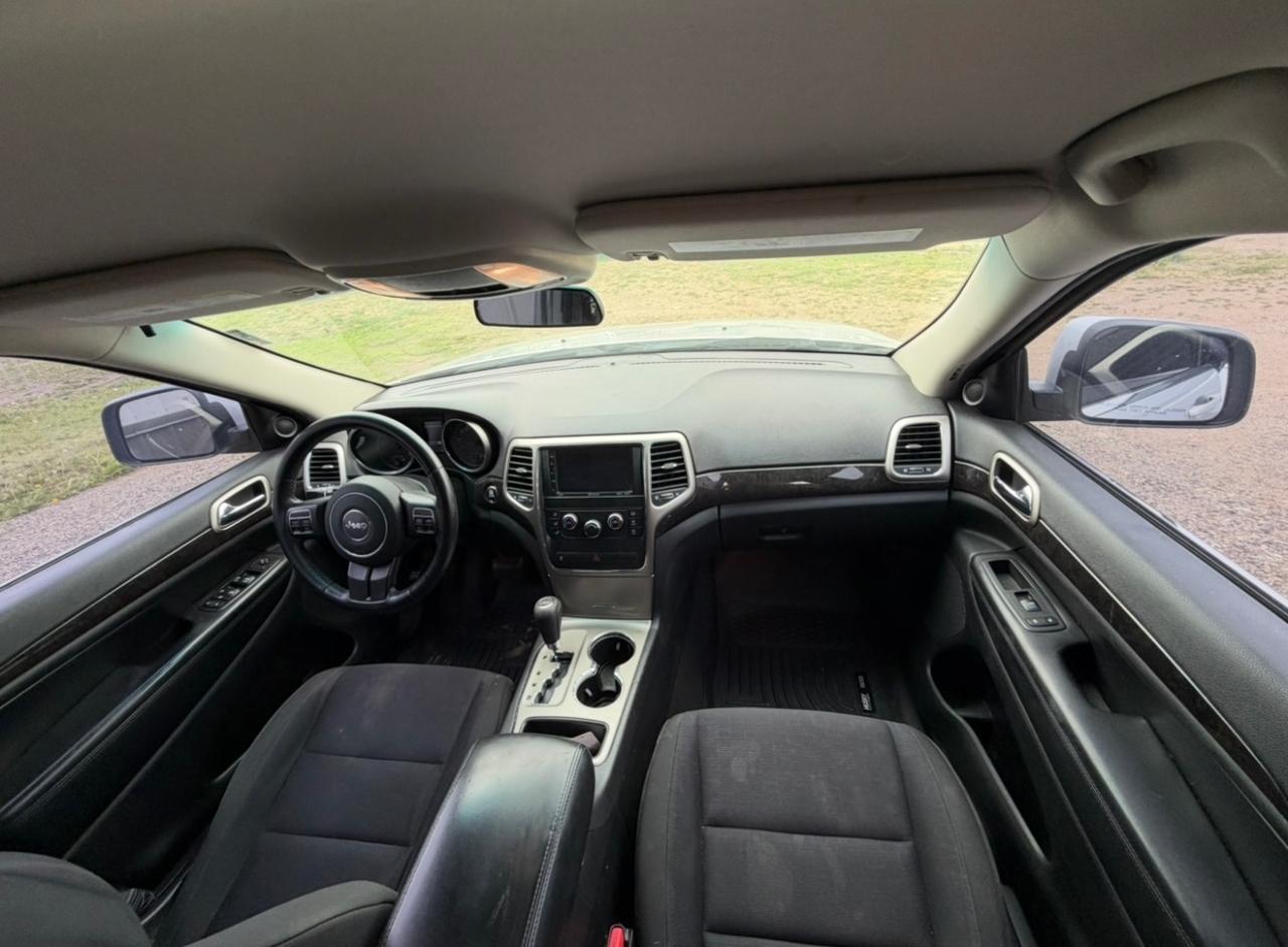 Jeep Grand Cherokee Laredo 4WD 2012