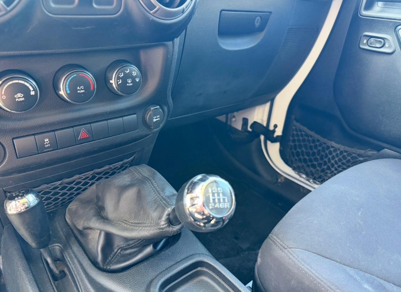 Jeep Wrangler Sport 4WD 2013