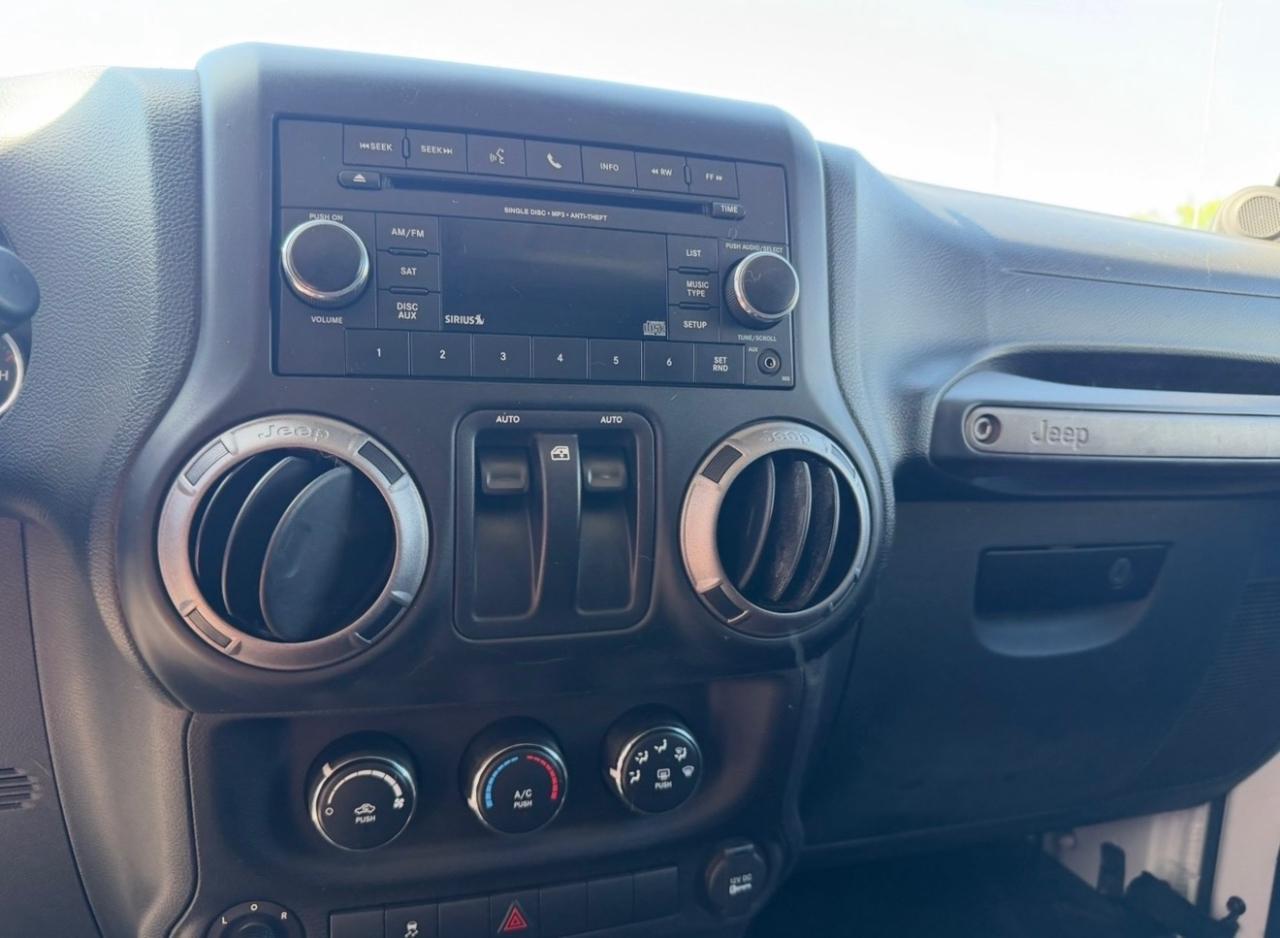 Jeep Wrangler Sport 4WD 2013